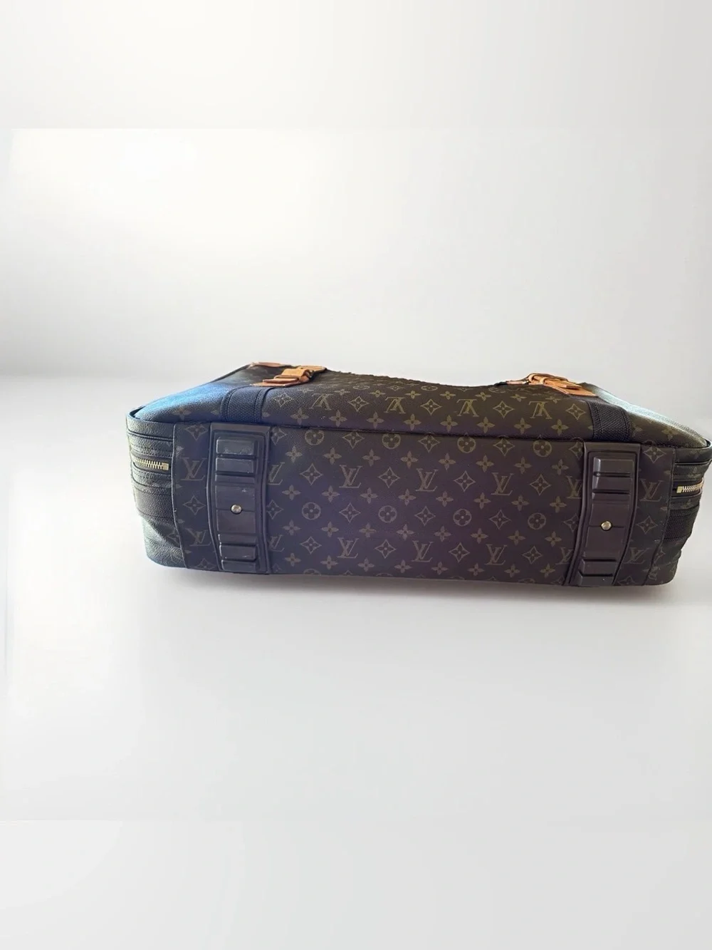 Louis Vuitton Brown Monogram Soft Case Suitcase Unisex VI0982 w/ COA